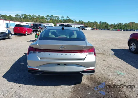 2022 Hyundai Elantra Sel from USA, damaged, VIN 5NPLM4AG8NH055312